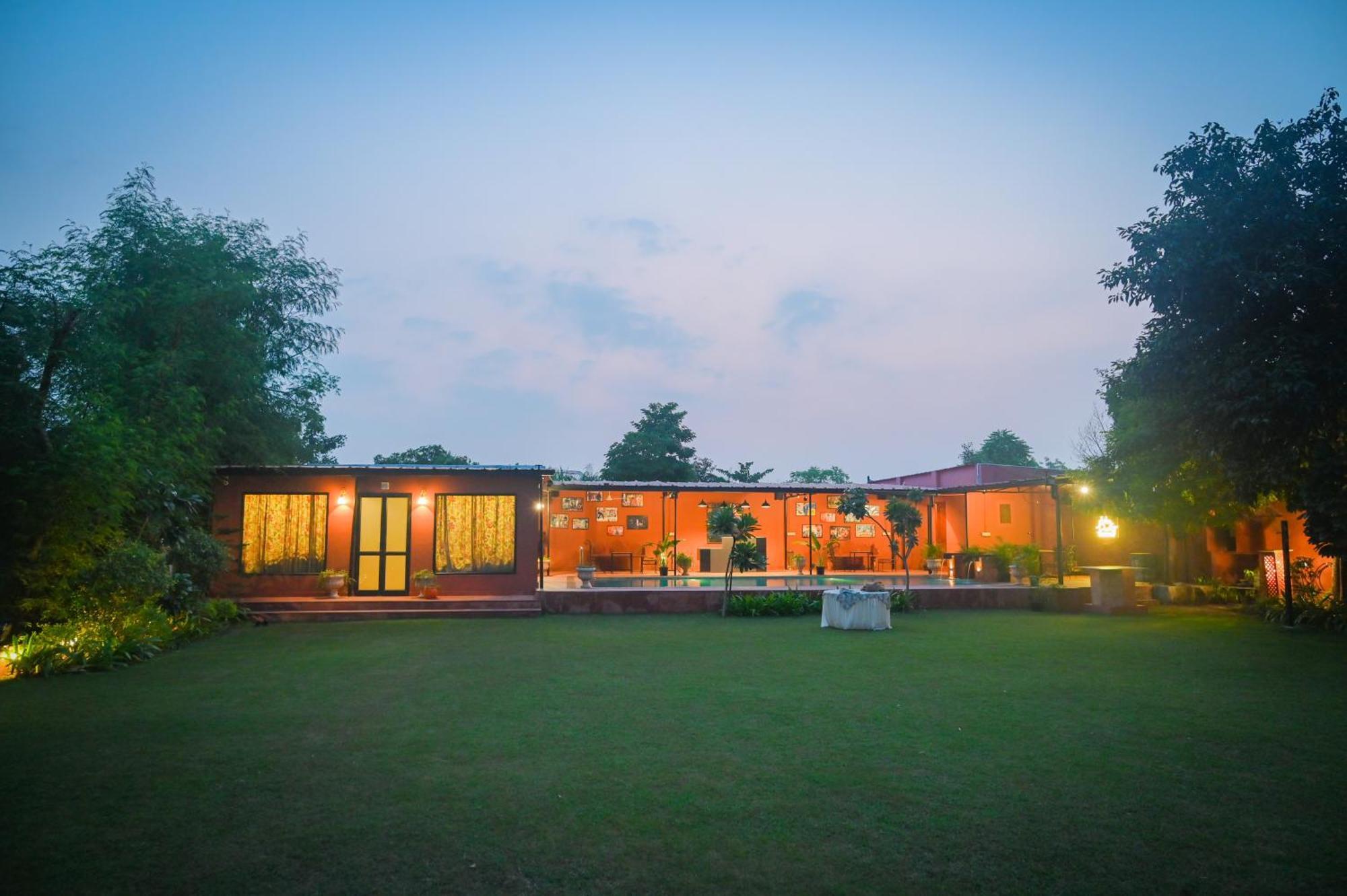 Om Kanta Farms Jaipur Buitenkant foto