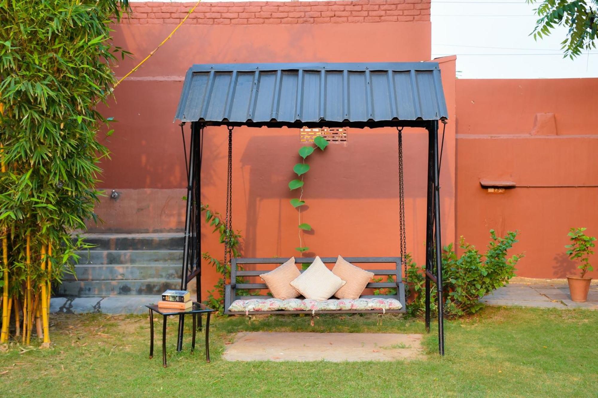 Om Kanta Farms Jaipur Buitenkant foto